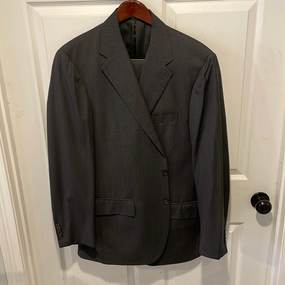 Mens 42L Polo Grey pinstripe suit. Blue Label, 100% hand made Italian Wool